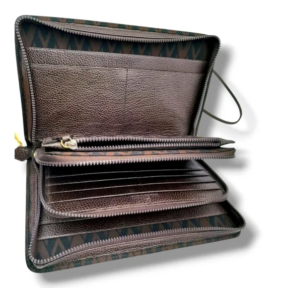 Valentino Garavani Brown Black V Monogram Crossbody Clutch WOC Gold Hardware - Picture 8 of 11